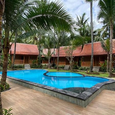 Villa Lova Sambirenteng Gretek Exterior photo