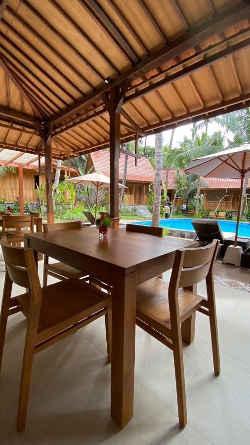 Villa Lova Sambirenteng Gretek Exterior photo