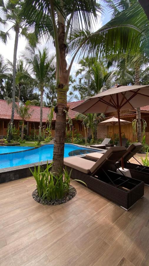 Villa Lova Sambirenteng Gretek Exterior photo